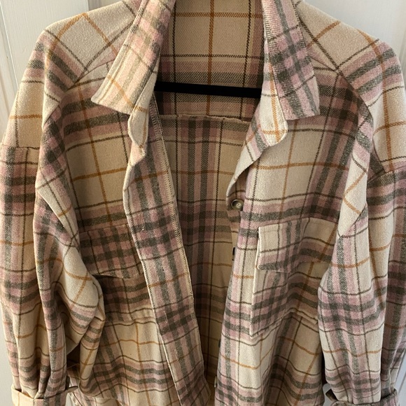 Oversized Shacket - Picture 1 of 2